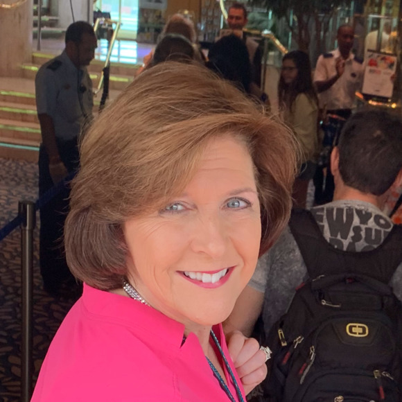 Meet your Posher, Deirdre - Picture 1 of 1